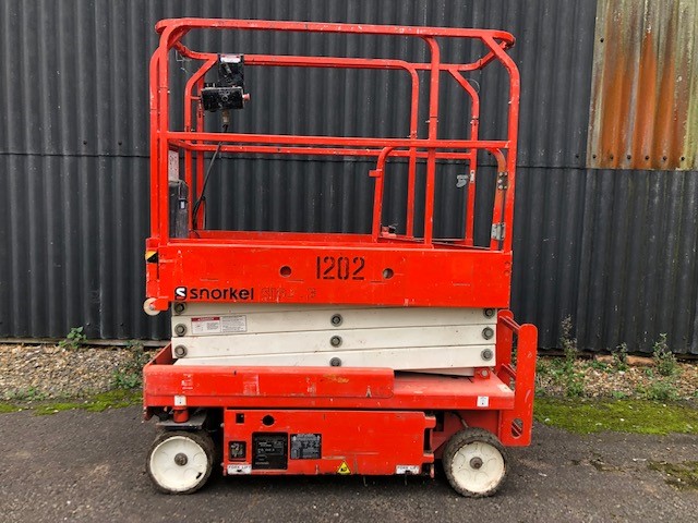 snorkel-scissor-lift