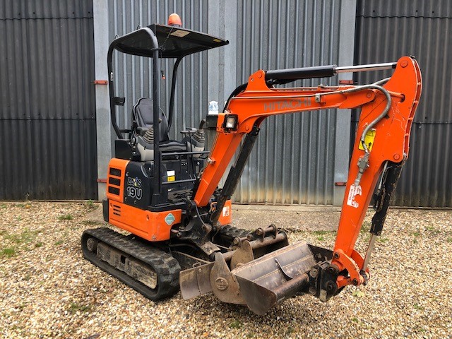 hitachi-digger